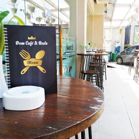 Dom Hotel Jogja Ngaglik Ngoại thất bức ảnh