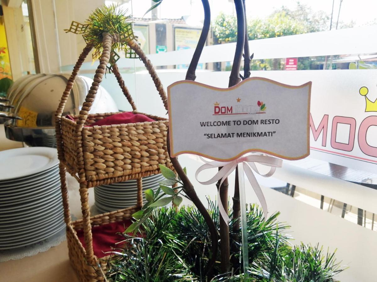 Dom Hotel Jogja Ngaglik Ngoại thất bức ảnh